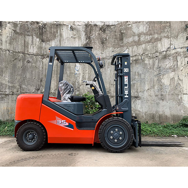Xe Nâng Dầu 1.5-2.5-3.5 Tấn Động Cơ Isuzu