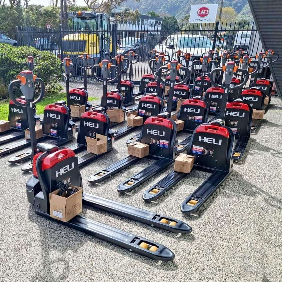 Xe Nâng Tay Điện 2 Tấn Heli Model: CBD20J-Li-S