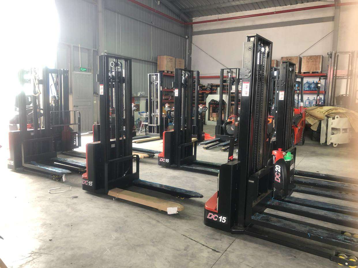 Xe nâng tay điện 1.5 tấn Heli - Model CDD15J - Xe nâng tay điện giá rẻ - Mới 100%