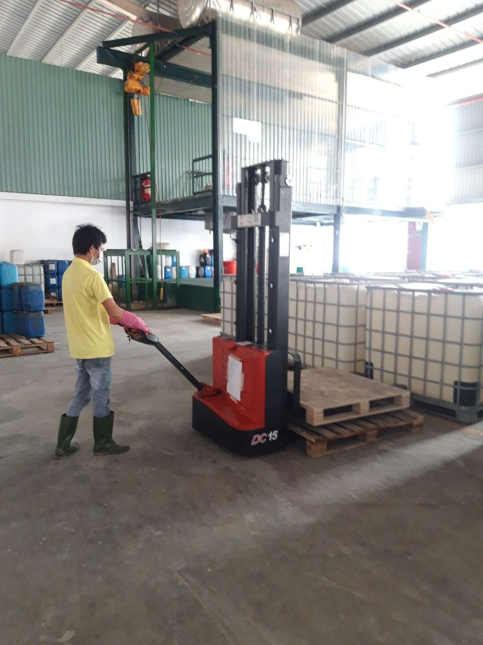 Xe nâng tay điện 1.5 tấn Heli - Model CDD15J - Xe nâng tay điện giá rẻ - Mới 100%