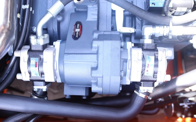 Xe nâng 5 tấn động cơ dầu mạnh mẽ mới 100%